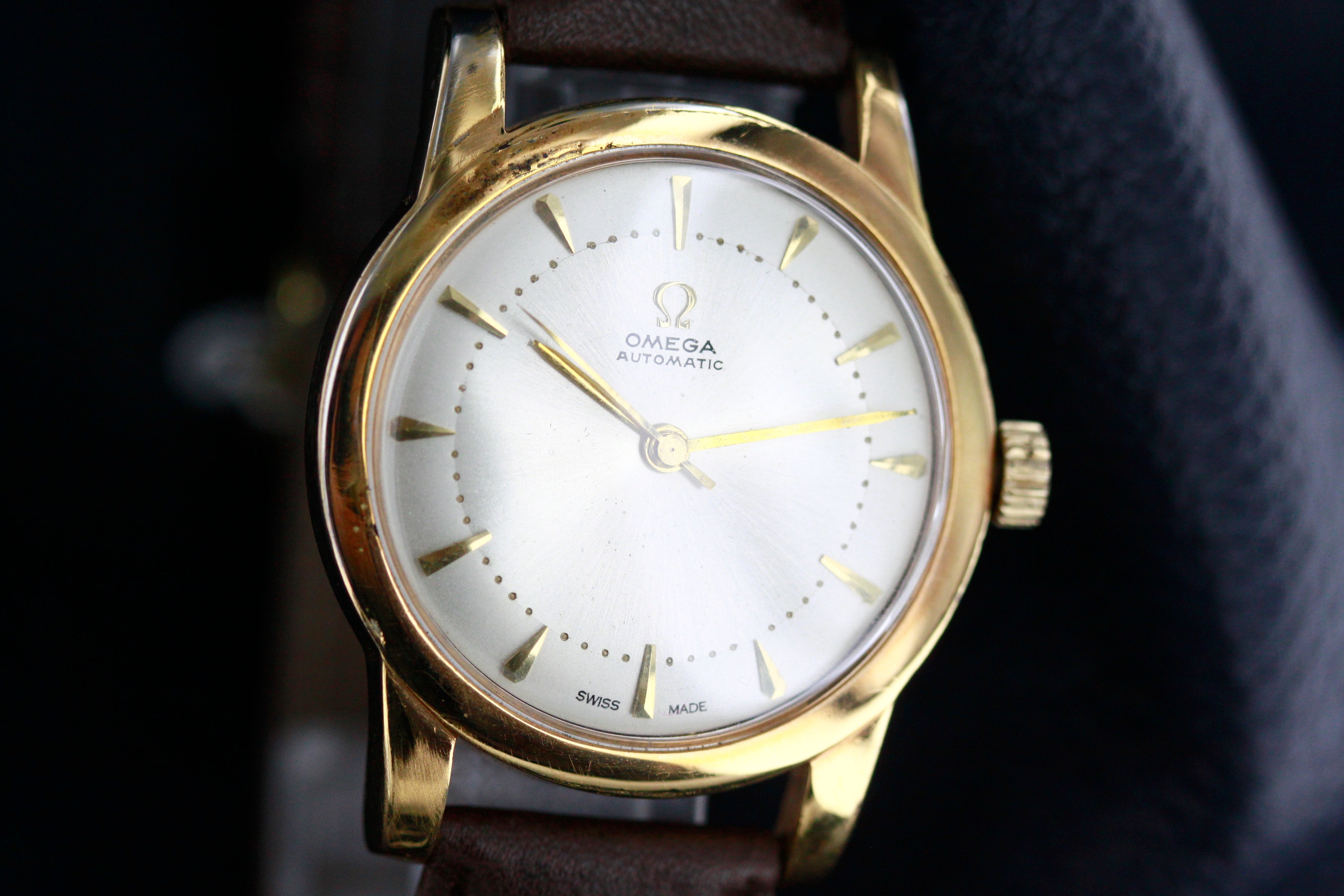 Omega Champagne dial from 1950. Hammer Automatic movement